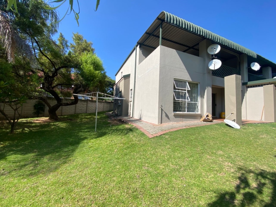 3 Bedroom Property for Sale in Safari Gardens North West